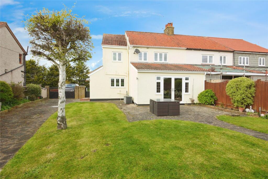 4 bedroom semidetached house for sale in Chelmsford Road, Blackmore