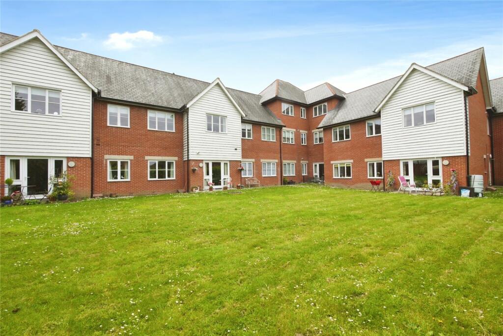2 bedroom apartment for sale in Ongar Road, Brentwood, Essex, CM15