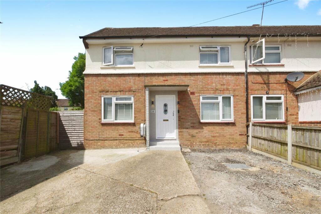 2 bedroom end of terrace house for sale in Stuart Close, Pilgrims Hatch, Brentwood, Essex, CM15
