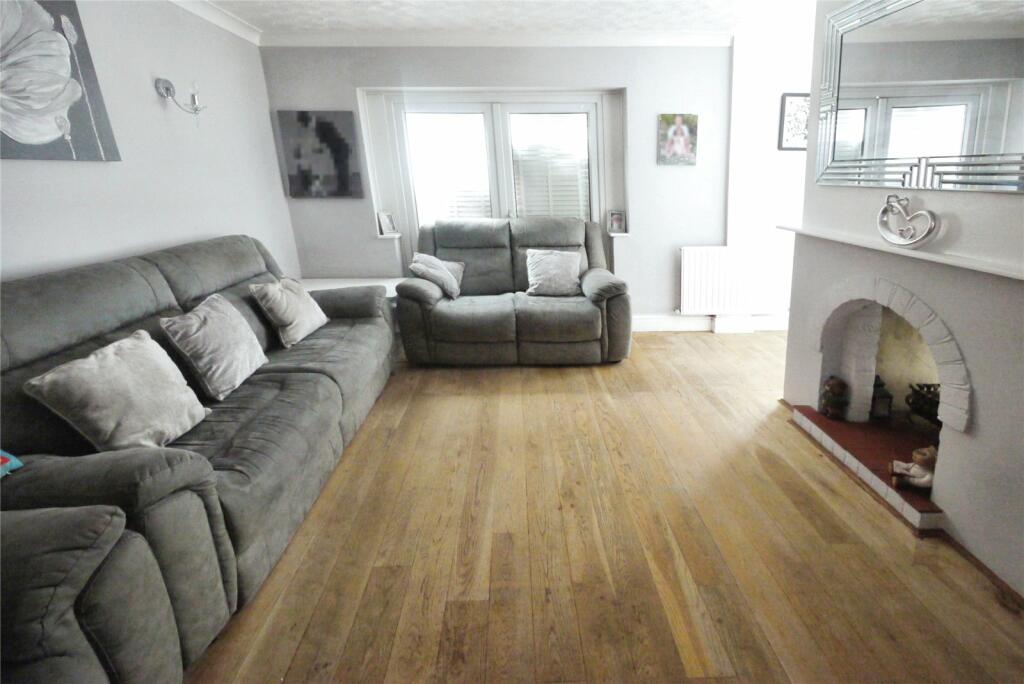 Additional property image - Danes Way, Pilgrims Hatch, Brentwood, Essex, CM15