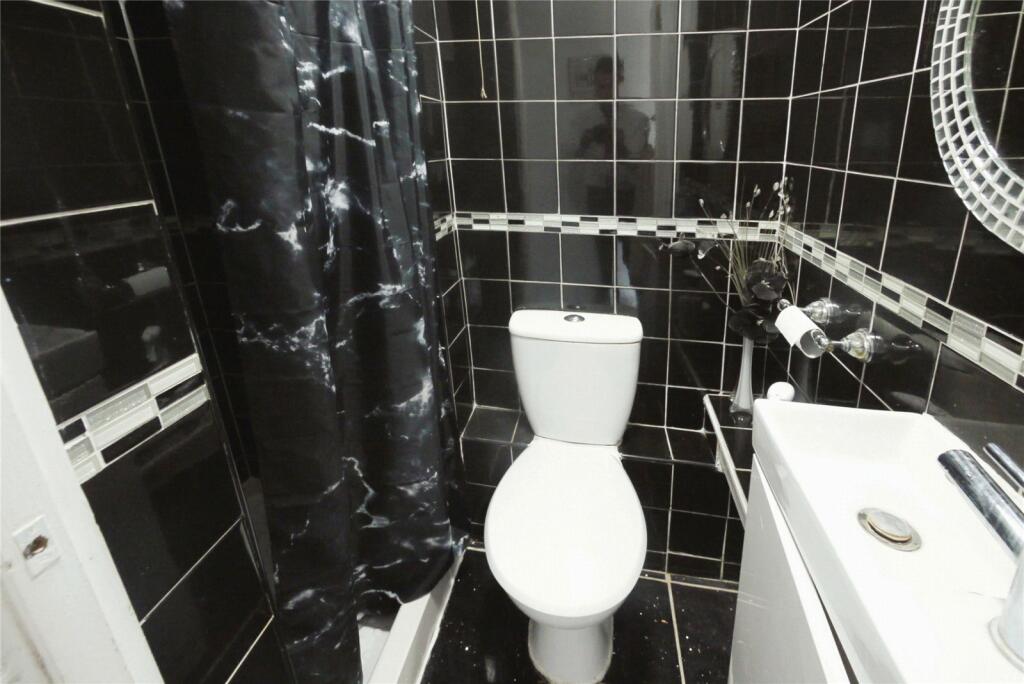 Additional property image - Danes Way, Pilgrims Hatch, Brentwood, Essex, CM15