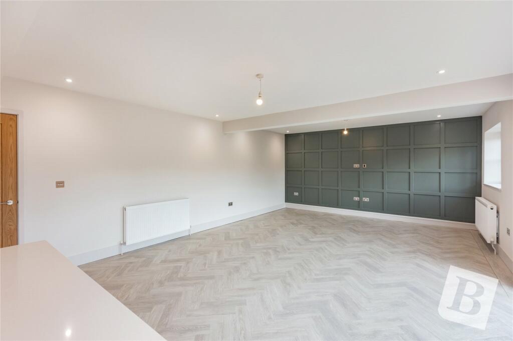 Additional property image - St. Mary's Avenue, Shenfield, Brentwood, Essex, CM15