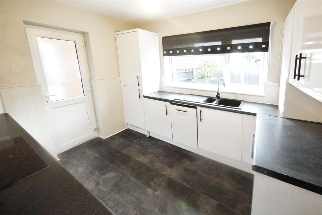 Additional property image - Wash Road, Hutton, Brentwood, Essex, CM13