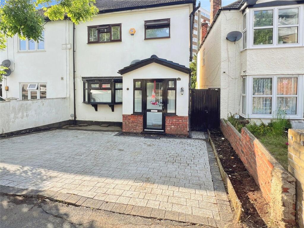 Main image of property: Crescent Road, Warley, Brentwood, Essex, CM14