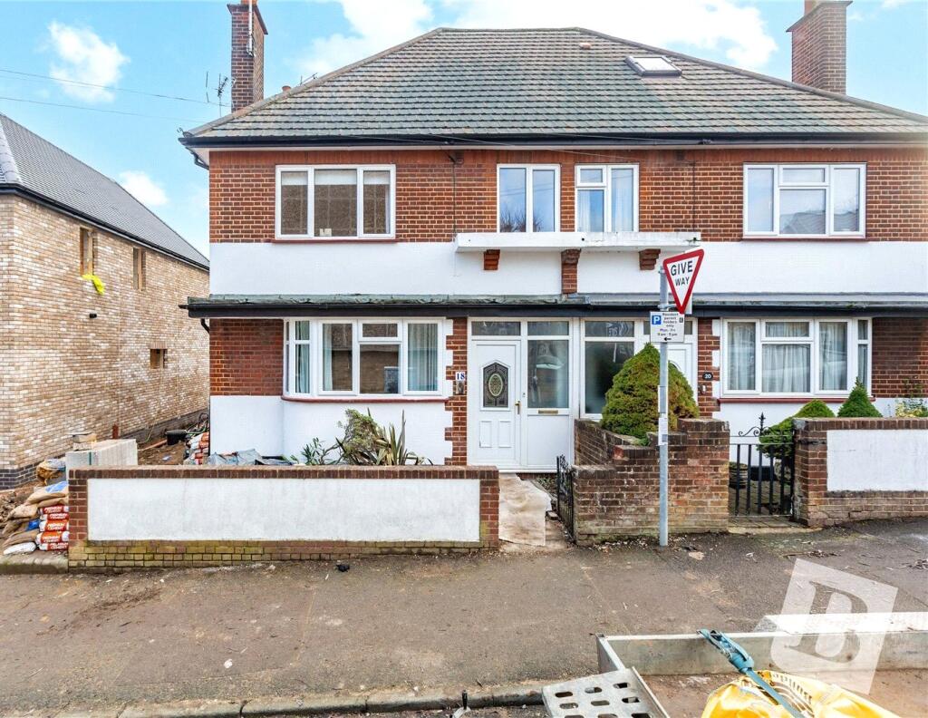 Main image of property: Warley Mount, Warley, Brentwood, Essex, CM14