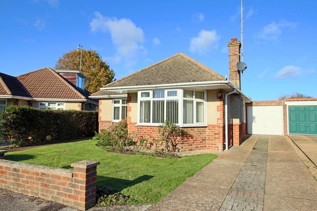 3 bedroom bungalow for sale in Damian Way, Keymer, Hassocks, West ...