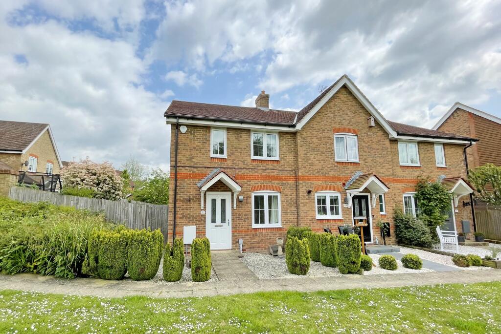 3 bedroom semidetached house for sale in Oak Tree Drive, Hassocks
