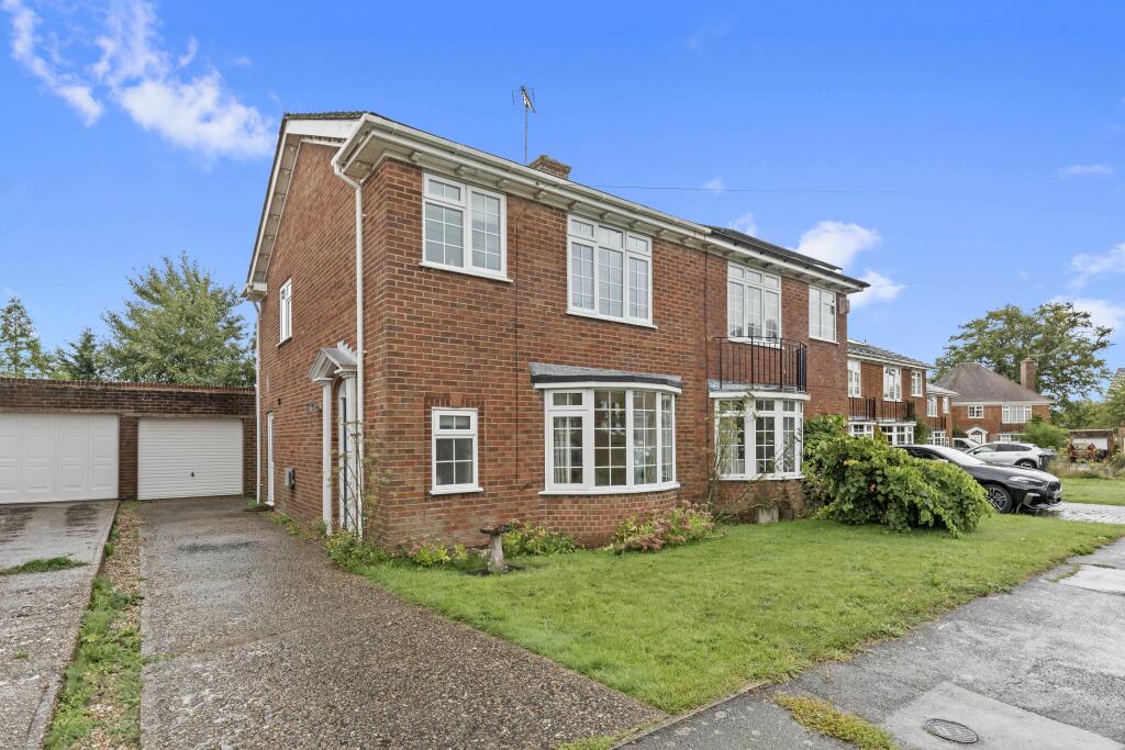 3 bedroom semidetached house for sale in Silverdale, Keymer, Hassocks