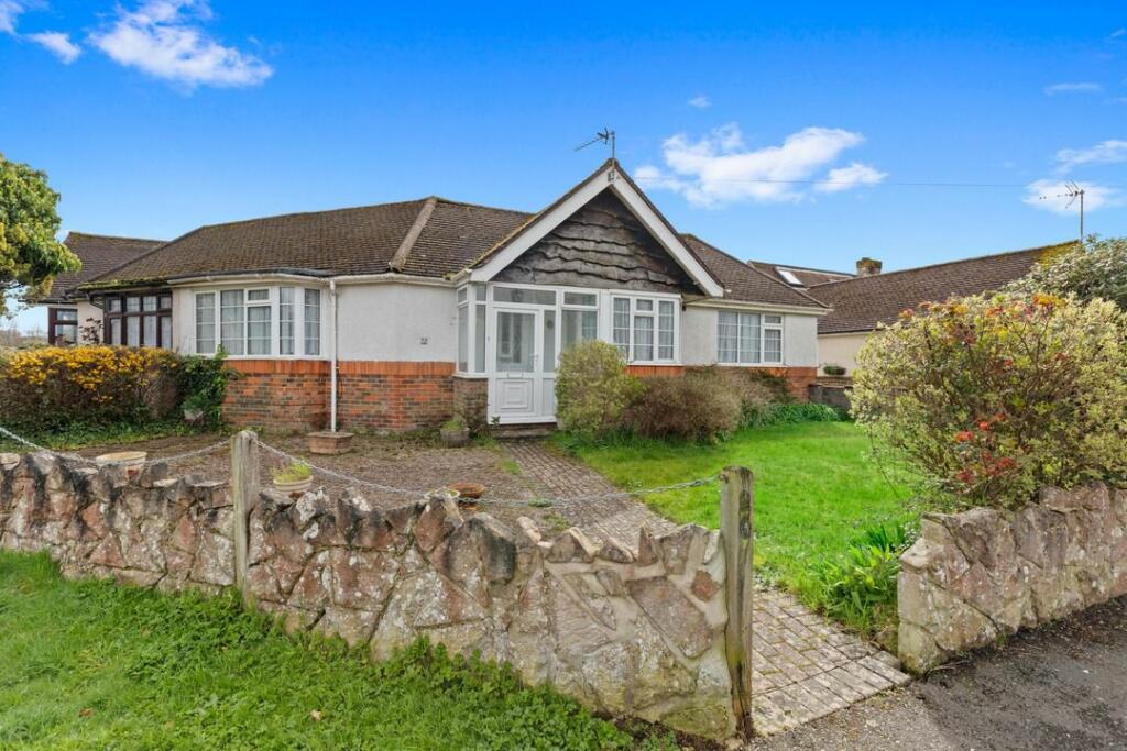 2 bedroom bungalow for sale in Oldlands Avenue, Hassocks, West Sussex, BN6 8DJ, BN6