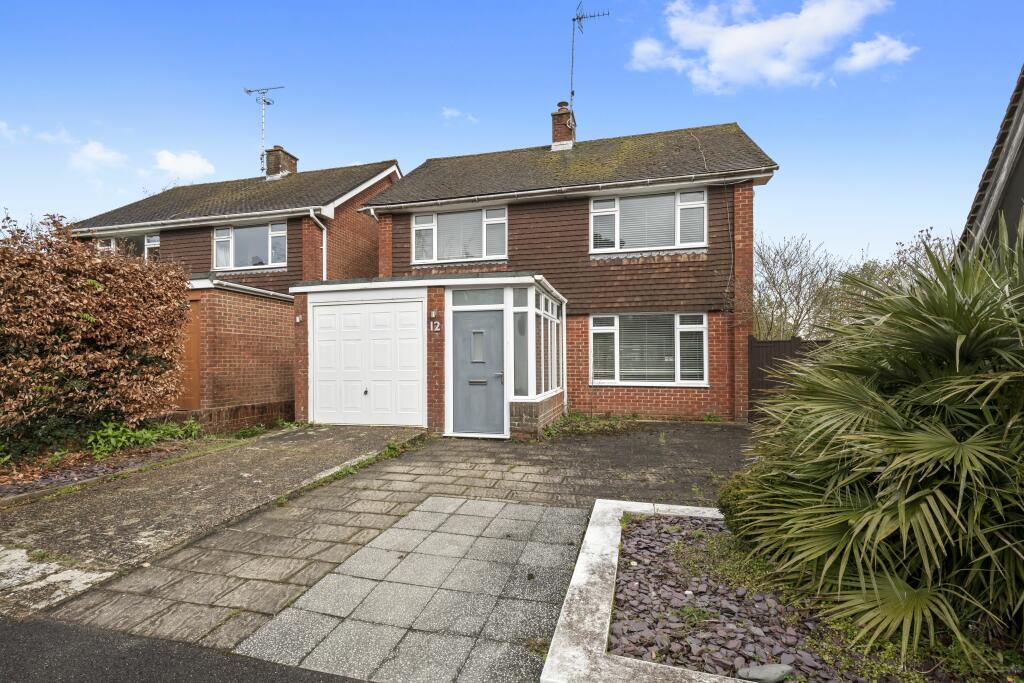 3 bedroom detached house for sale in Clayton Park, Hassocks, West