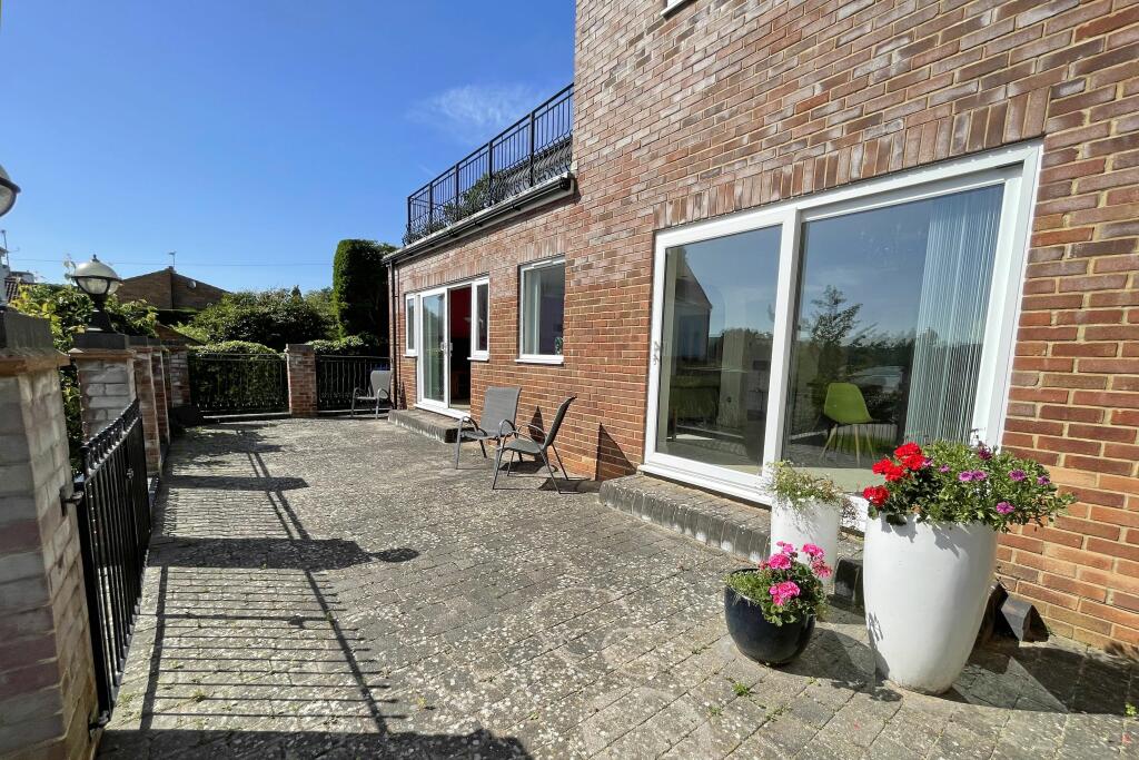 Additional property image - South Bank, Hassocks, West Sussex, BN6 8JP