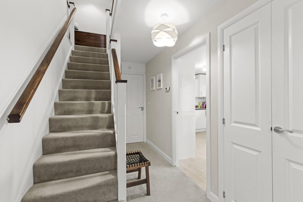 Additional property image - Hamfield Drive, Hassocks, West Sussex, BN6 9ZW