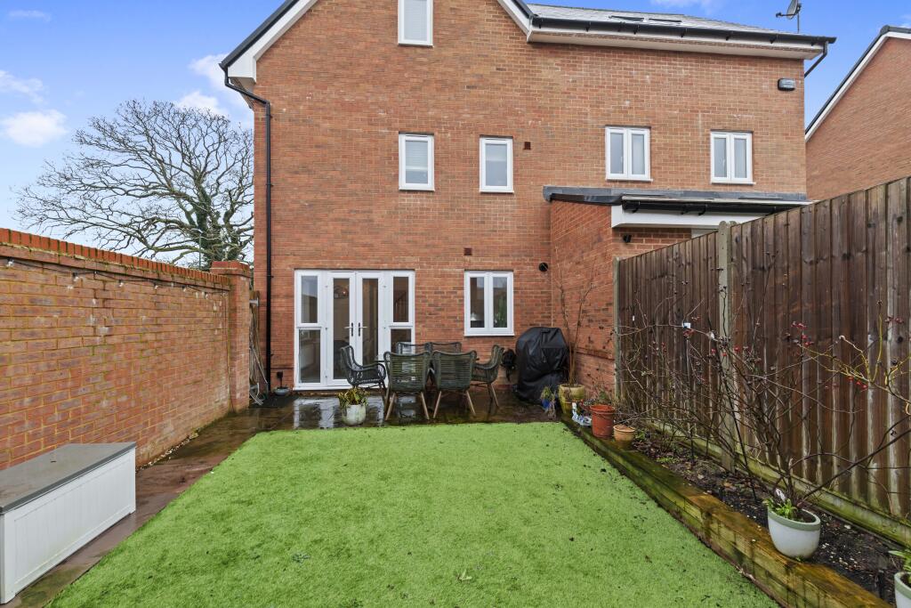 Additional property image - Hamfield Drive, Hassocks, West Sussex, BN6 9ZW