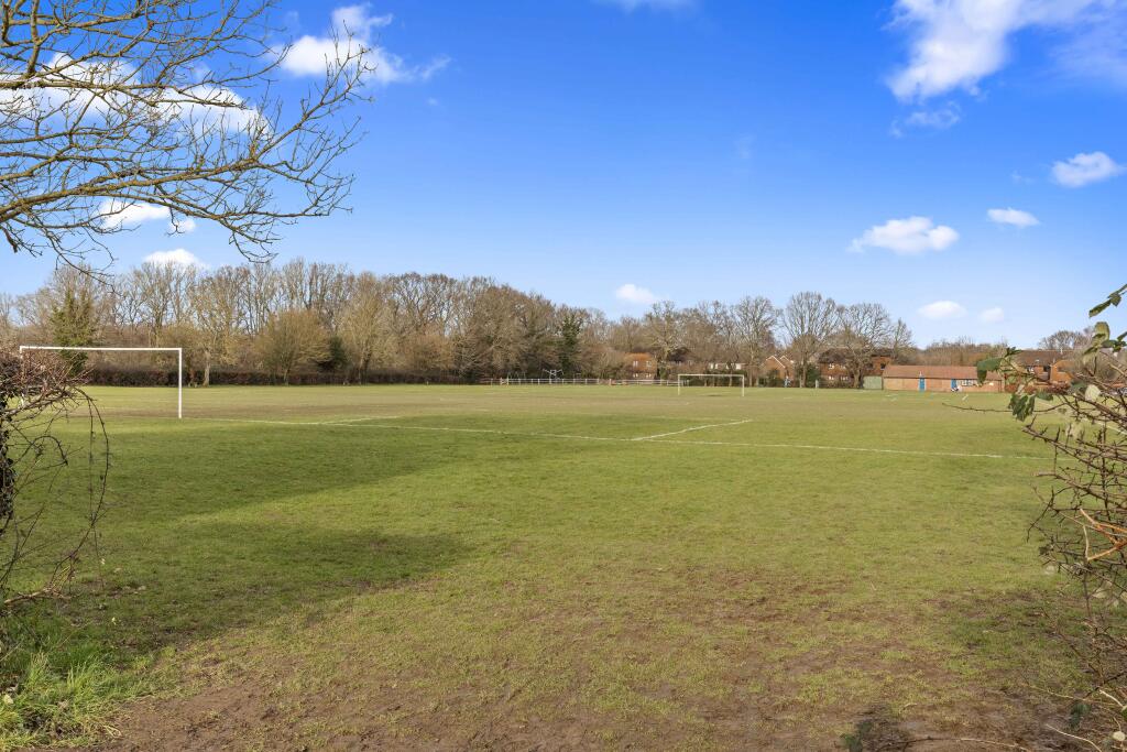 Additional property image - Hamfield Drive, Hassocks, West Sussex, BN6 9ZW