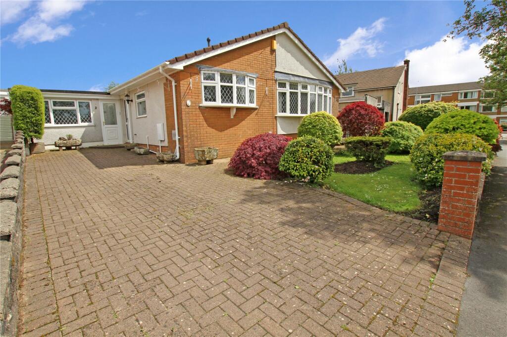 3 bedroom bungalow for sale in Heol Nant Castan, Rhiwbina, Cardiff, CF14