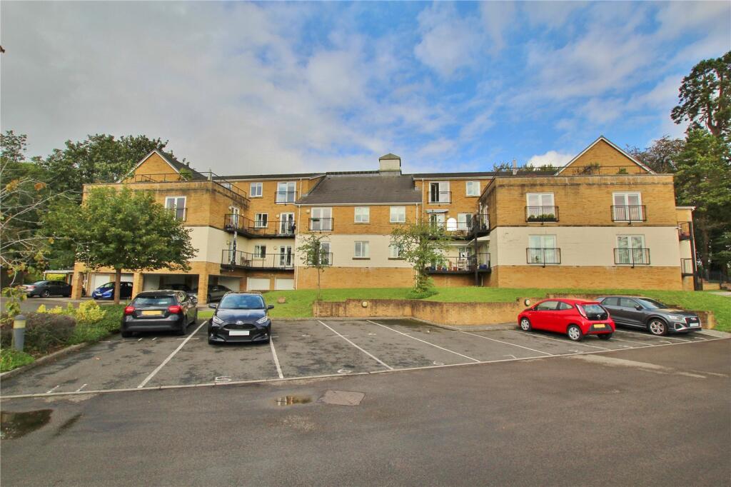 2 bedroom apartment for sale in Craig Yr Haul Court, Craig Yr Haul Drive, Castleton, Cardiff, CF3