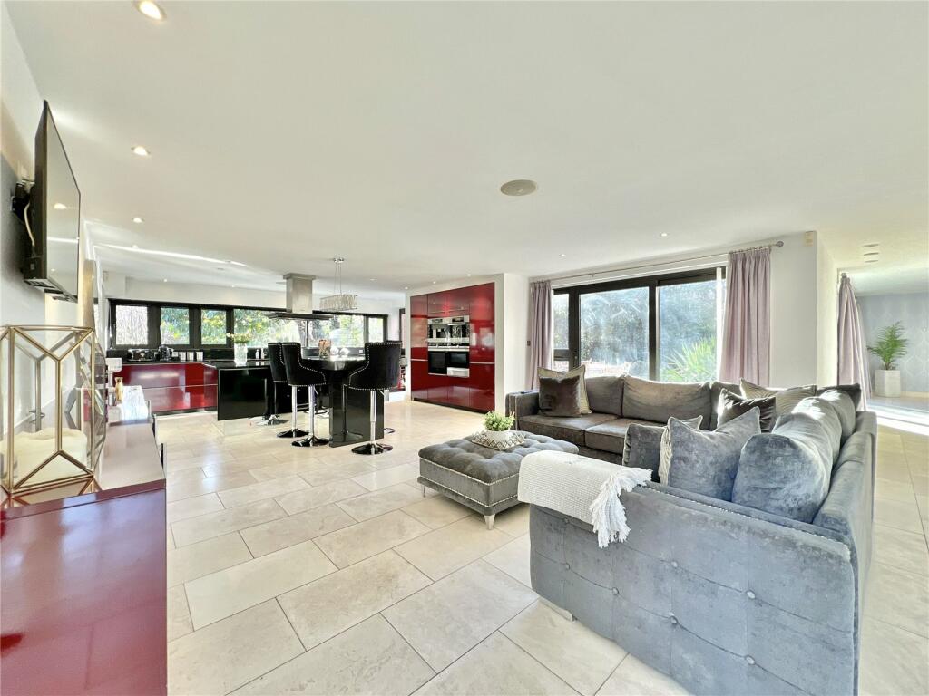Additional property image - Nant Fawr Court, Heol Esgyn, Cyncoed, Cardiff, CF23