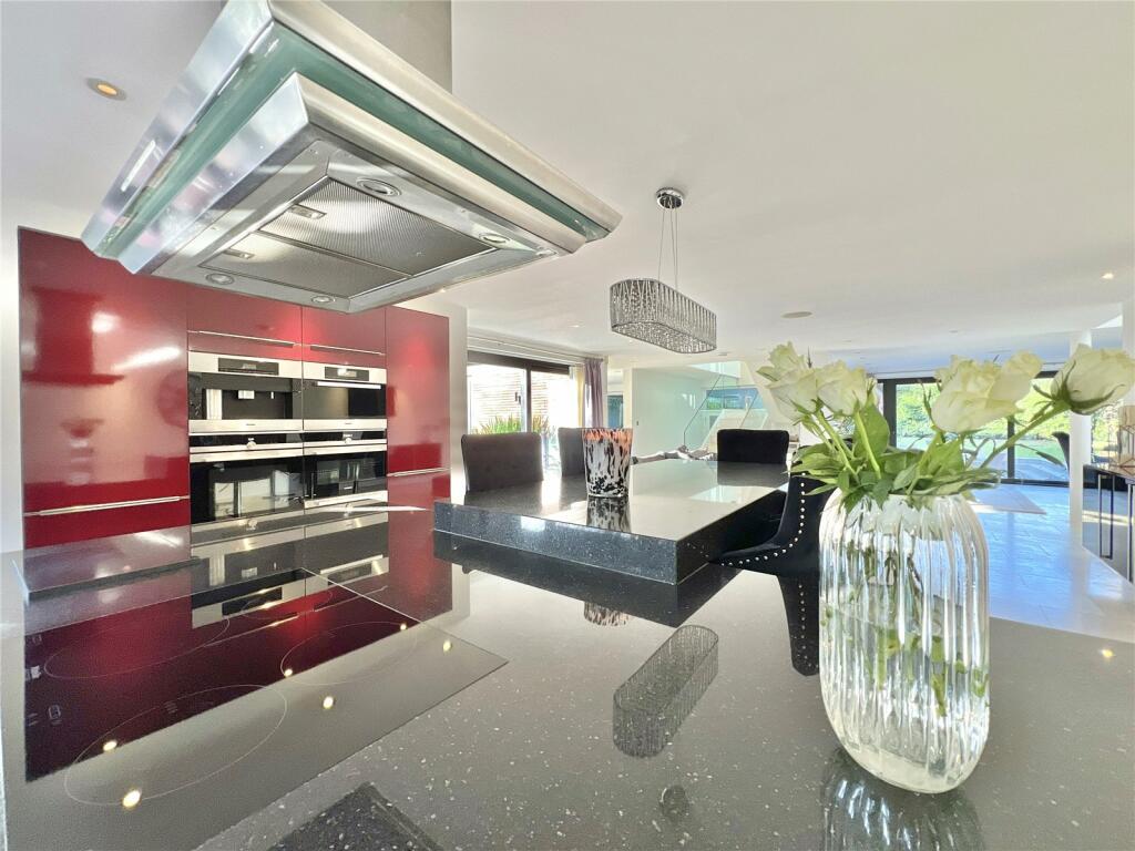Additional property image - Nant Fawr Court, Heol Esgyn, Cyncoed, Cardiff, CF23
