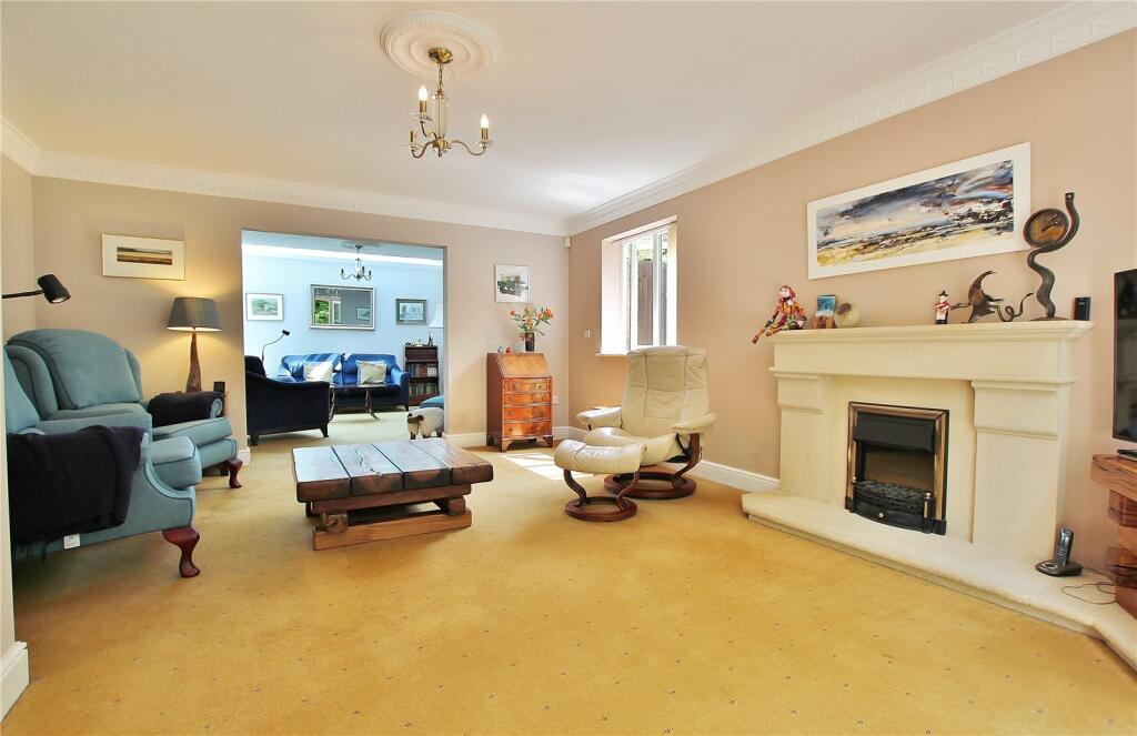 Additional property image - Ffordd Deg, Caerphilly, CF83