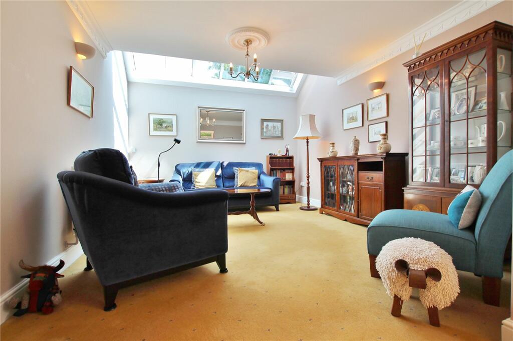 Additional property image - Ffordd Deg, Caerphilly, CF83
