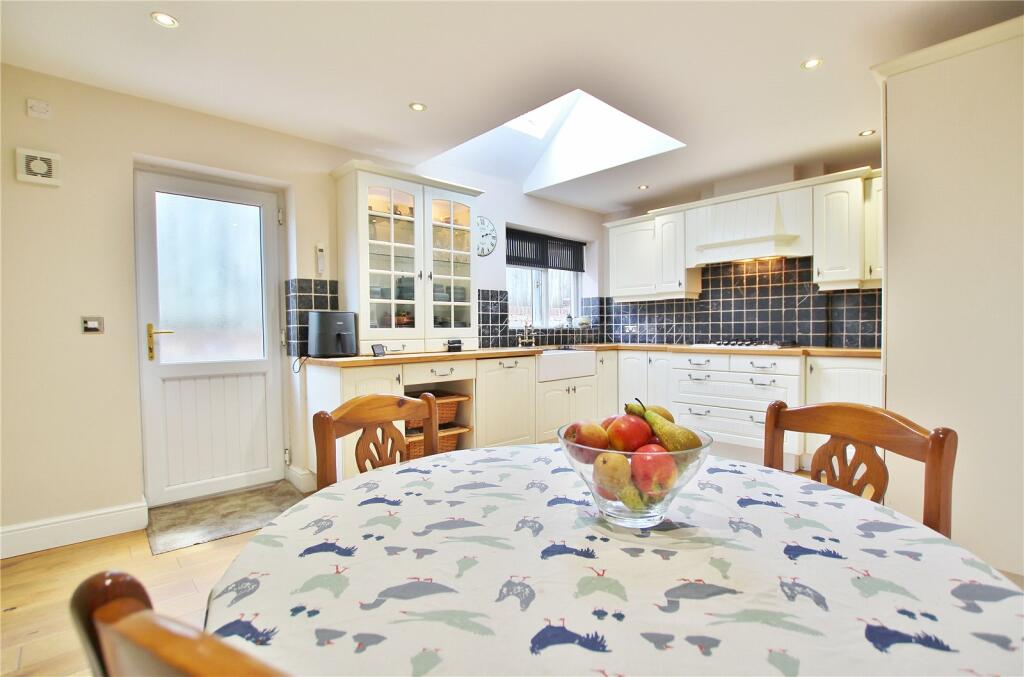 Additional property image - Ffordd Deg, Caerphilly, CF83