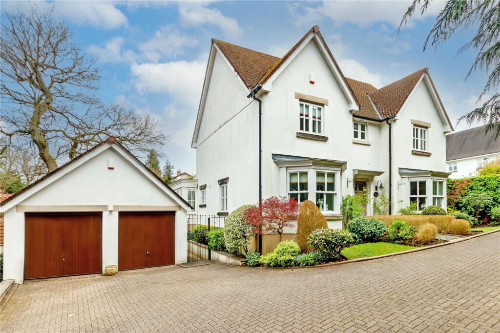 4 bedroom detached house for sale in The Beeches, Mill Road, Lisvane, Cardiff, CF14