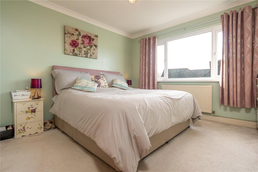 Additional property image - Cefn Coed Gardens, Cyncoed, Cardiff, CF23