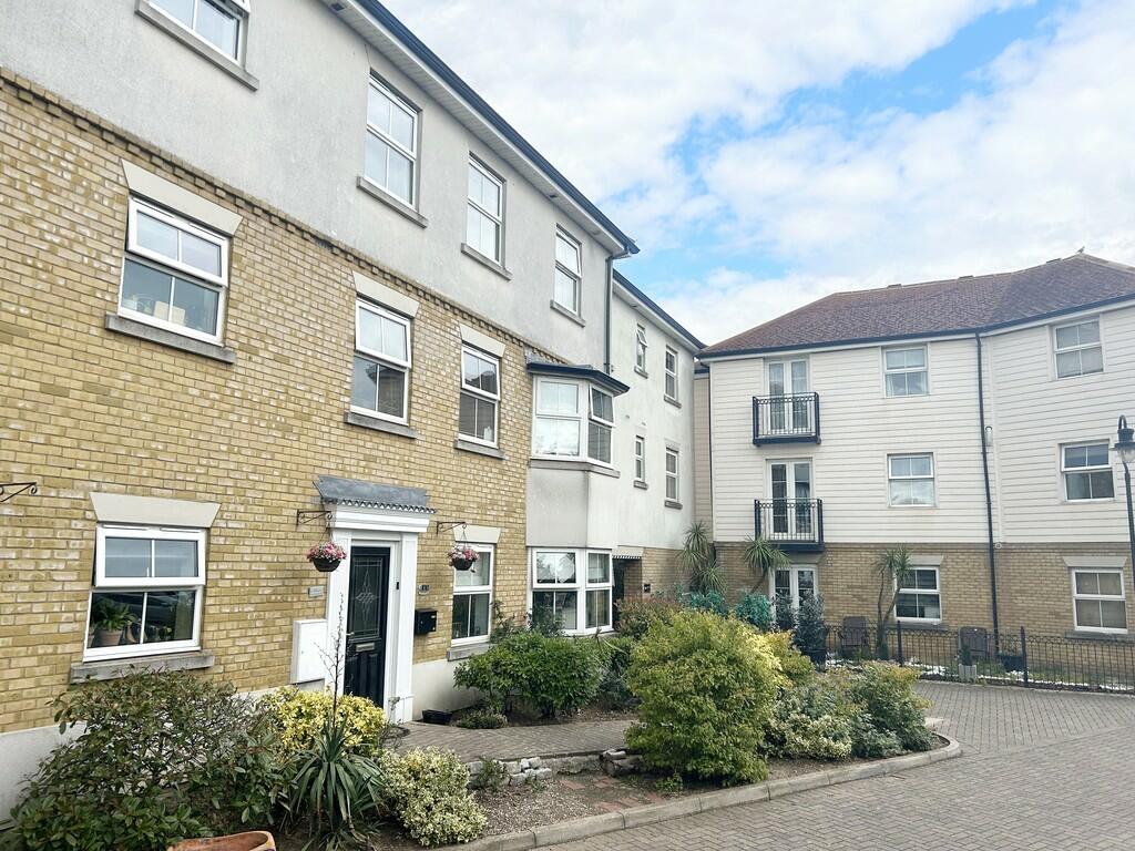 2 bedroom flat for sale in Audley Court, Southend On Sea, SS1