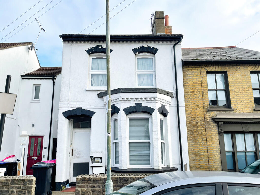 Main image of property: Park Street, Southend On Sea
