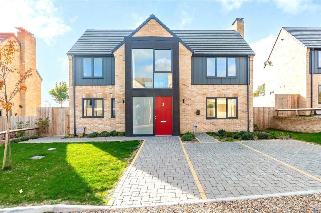 Main image of property: Woodlands Grove, Stapleford Abbotts, Romford, Essex, RM4