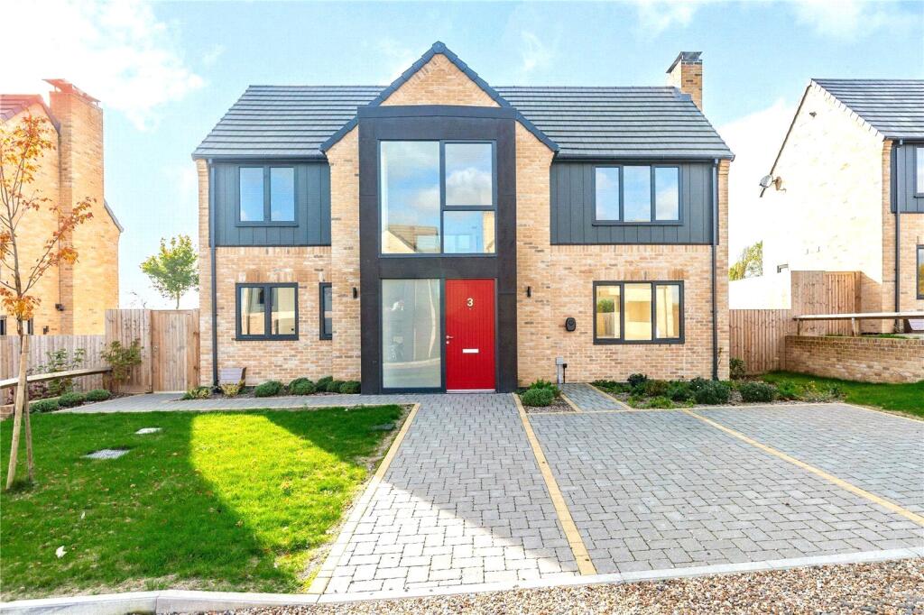 Main image of property: Woodlands Grove, Stapleford Abbotts, Romford, Essex, RM4