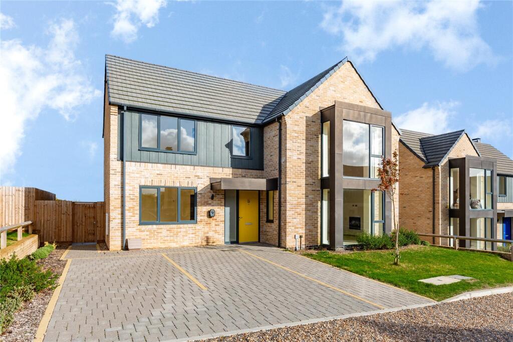 Main image of property: Woodlands Grove, Stapleford Abbotts, Romford, Essex, RM4