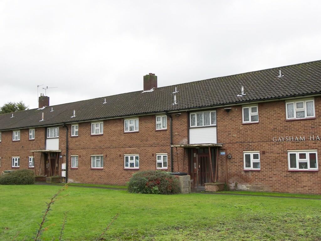 1 bedroom apartment for sale in Longwood Gardens, Clayhall, IG5