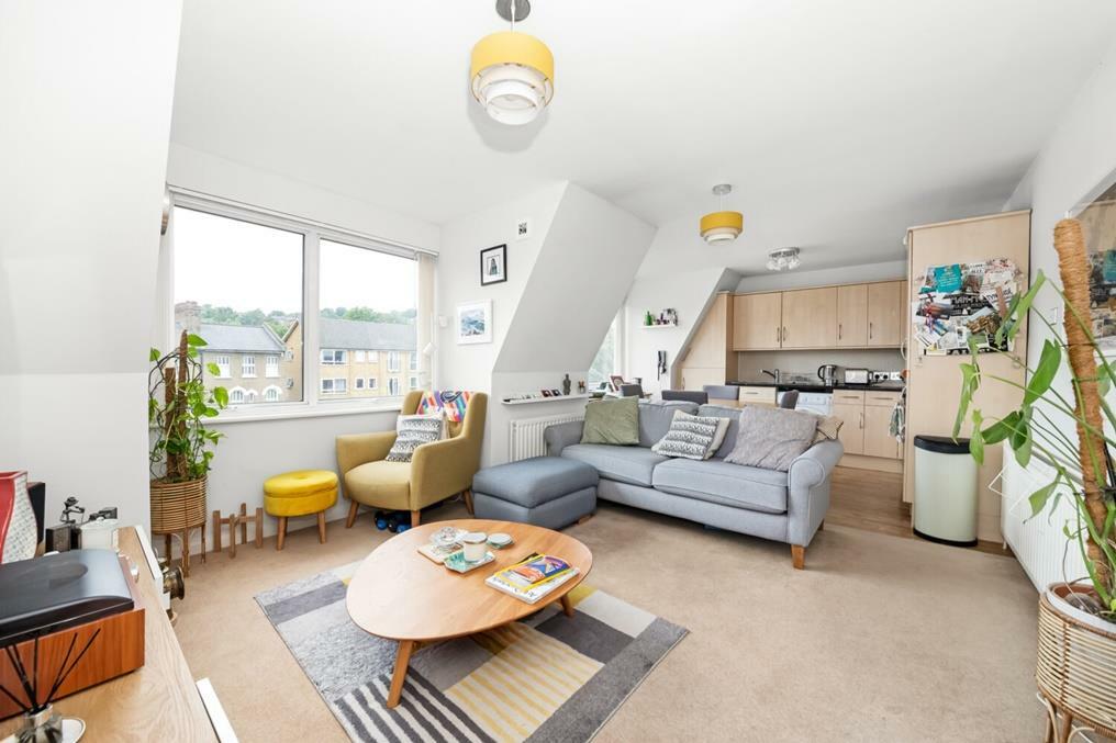 2 bedroom apartment for sale in Devonshire Road, Forest Hill, London, SE23