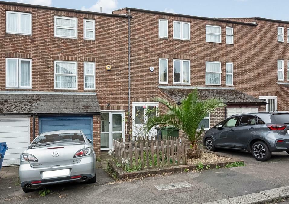 4 bedroom house for sale in Ewart Road, Forest Hill, London, SE23