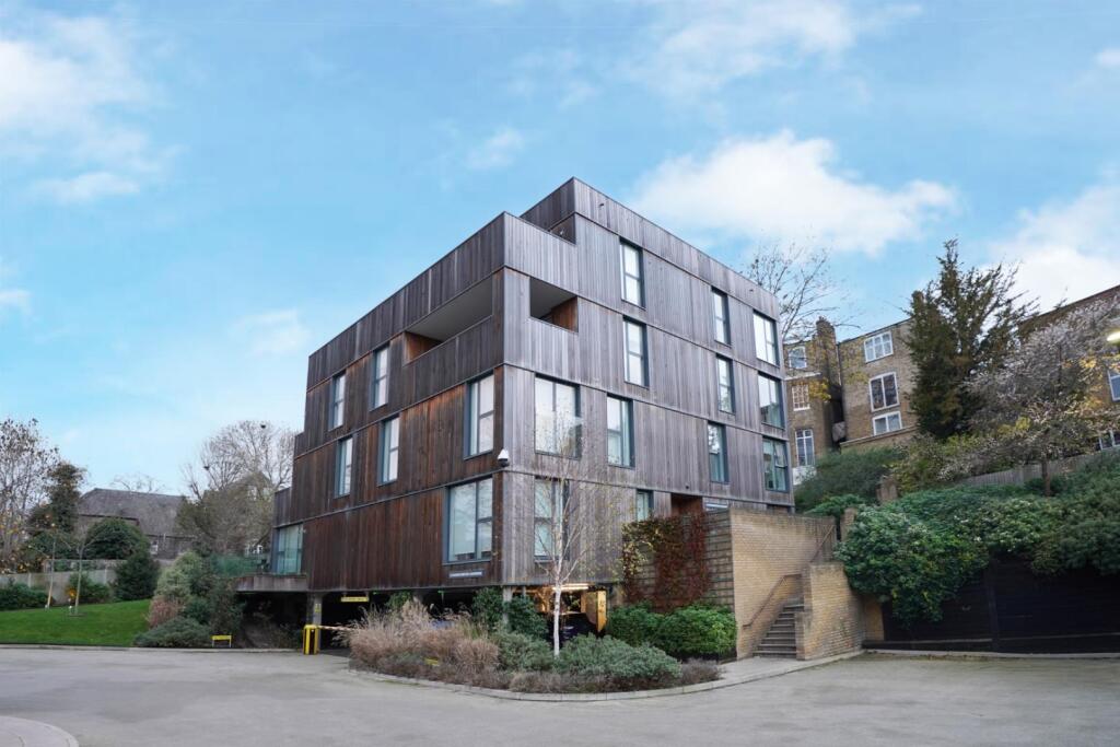 Main image of property: Churchwood Gardens, Forest Hill, London, SE23