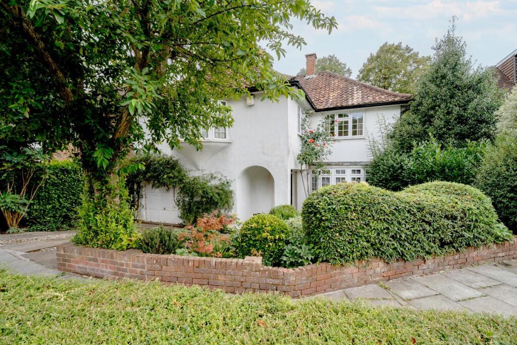 Main image of property: Hitherwood Drive, London, SE19
