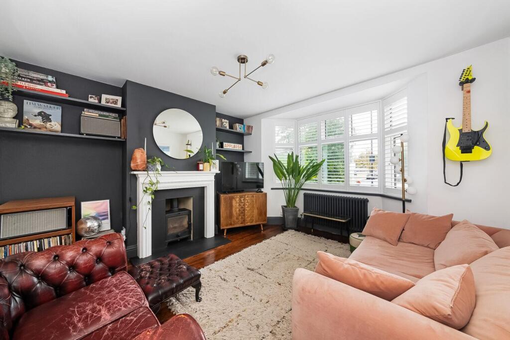 Main image of property: Chestnut Road, London, SE27