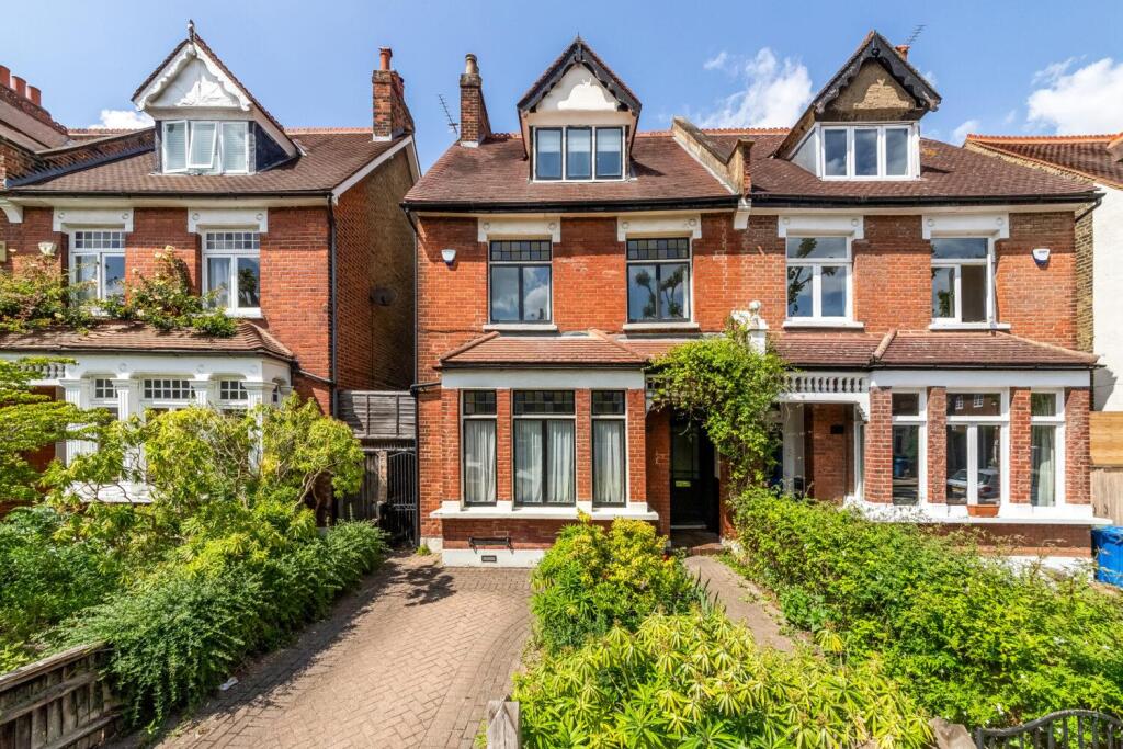Main image of property: Grove Park, Camberwell, London, SE5
