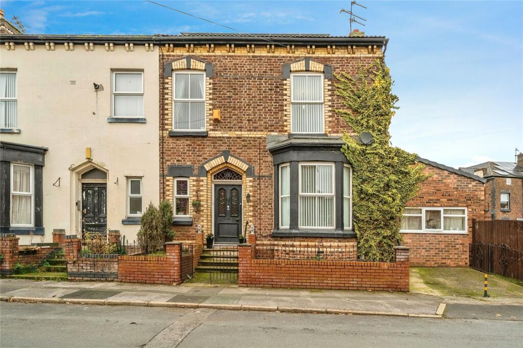 6 bedroom end of terrace house for sale in Moscow Drive, Liverpool