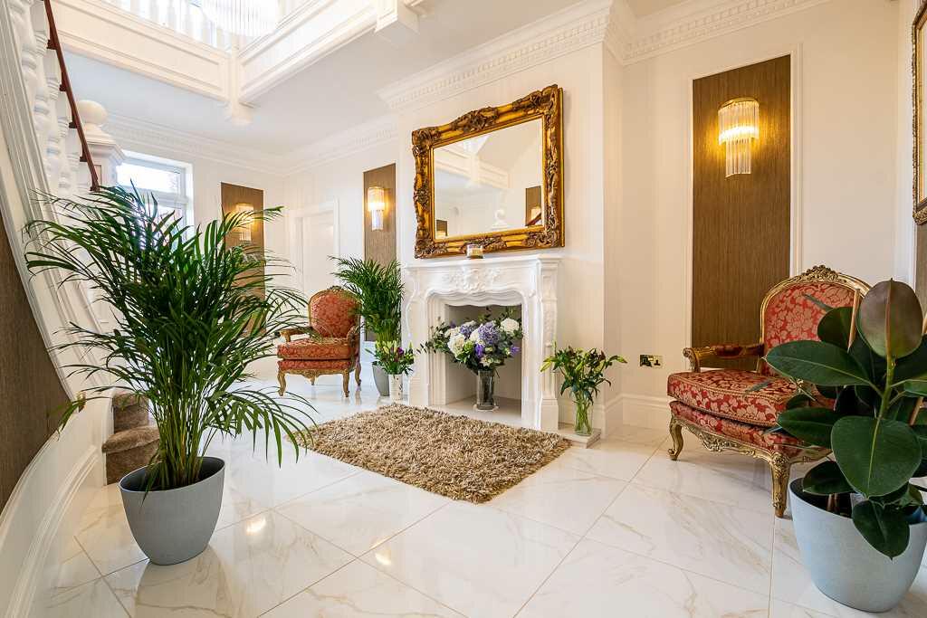 6 bedroom detached house for sale in The Laurels, Church Lane