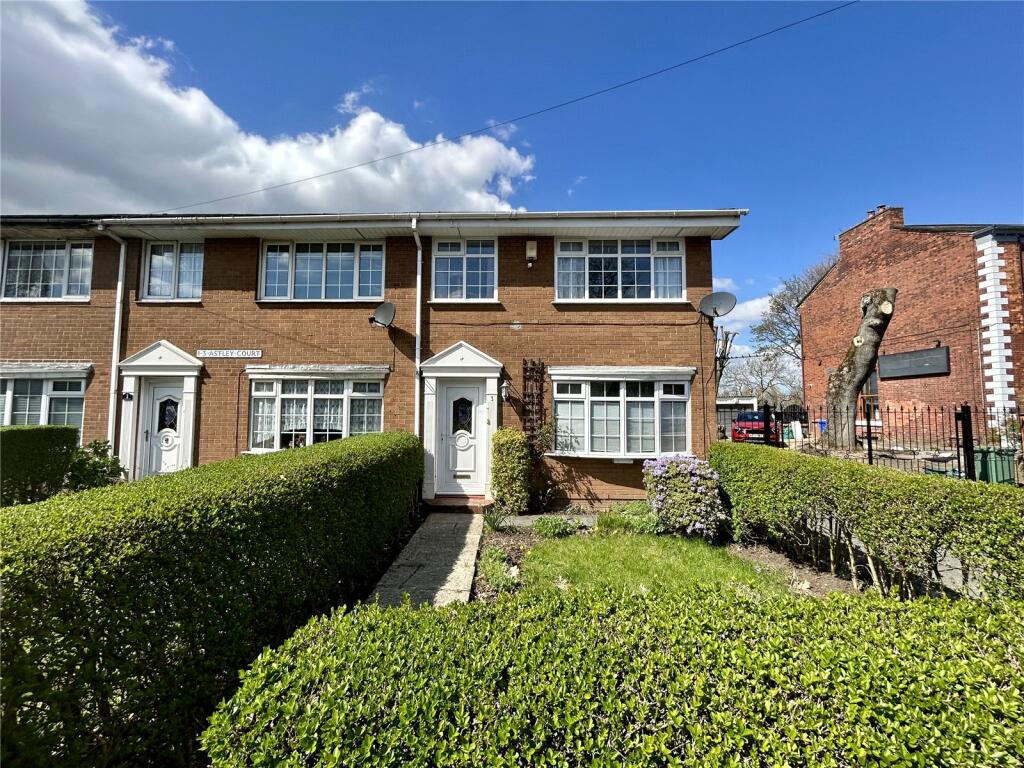 3 bedroom town house for sale in Astley Street, Dukinfield, Greater