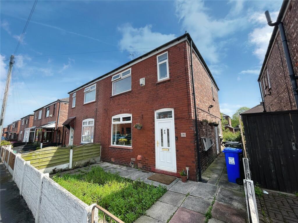 3 bedroom semidetached house for sale in Easton Road, Droylsden, Manchester, Greater Manchester