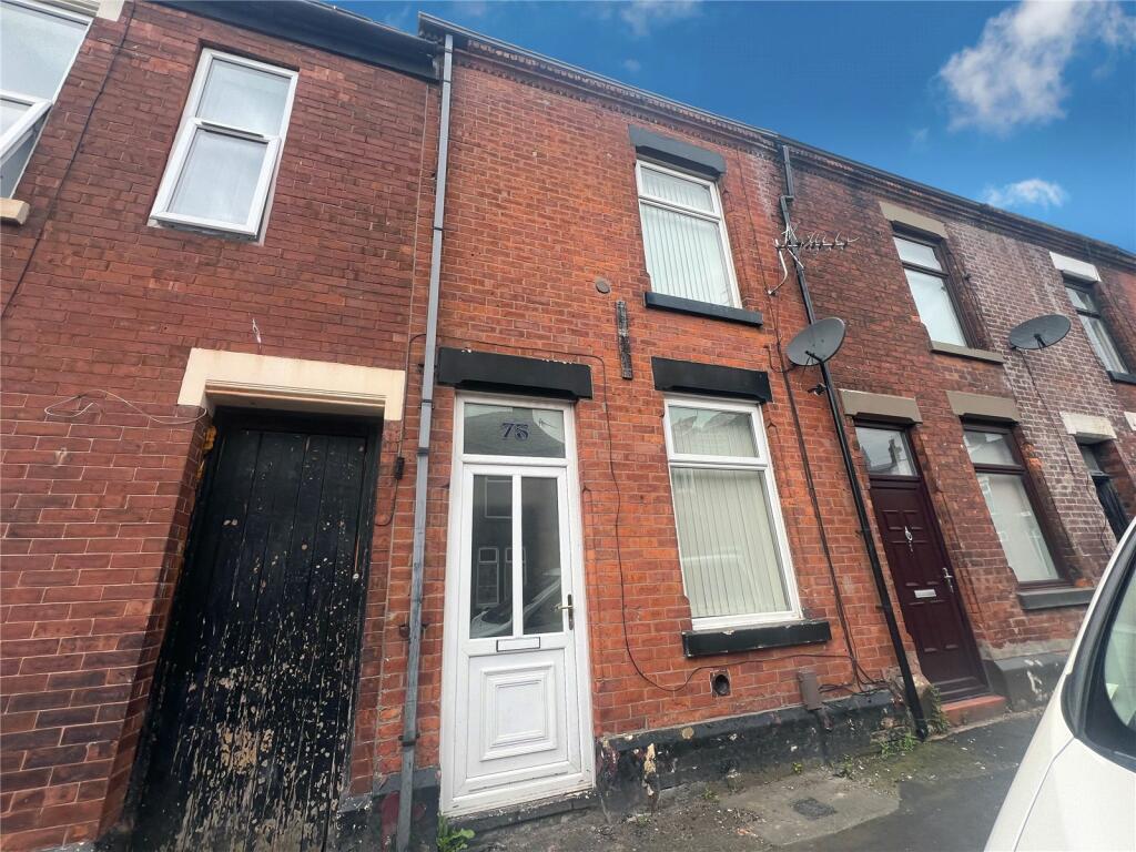 3 bedroom terraced house for sale in Minto Street, AshtonunderLyne