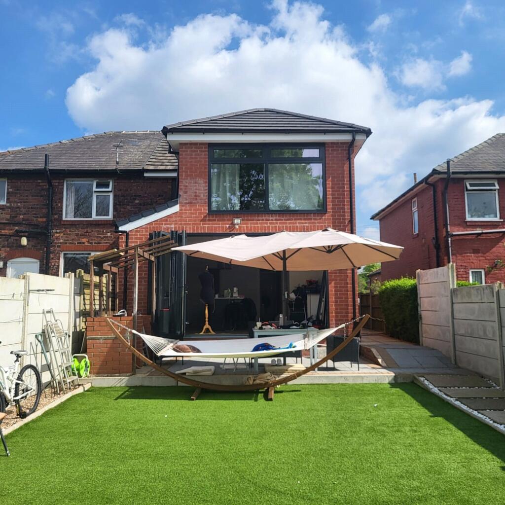 Main image of property: Smallshaw Lane, Ashton-under-Lyne, Greater Manchester, OL6