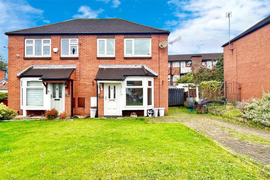 Main image of property: Earnshaw Close, Ashton-under-Lyne, Greater Manchester, OL7