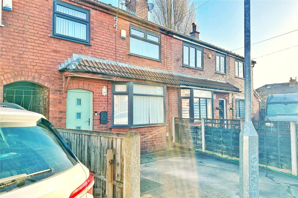 Main image of property: Kelsall Drive, Droylsden, Manchester, Greater Manchester, M43