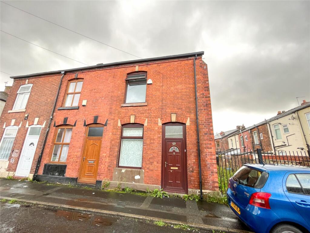 2 bedroom end of terrace house for sale in Mount Pleasant Street