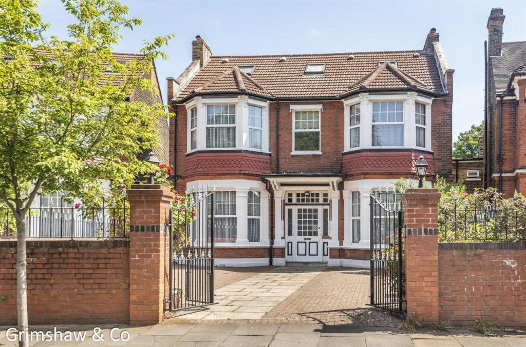 10 bedroom detached house for sale in Inglis Road, Ealing Common