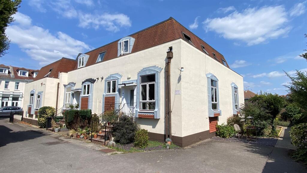 Main image of property: 52 St Ronans Road, Southsea, City of Portsmouth